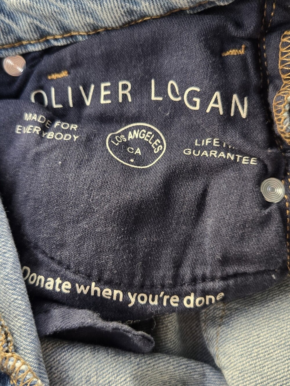 Oliver Logan Aberdeen Light Wash High-Rise Straight Crop Jeans - Light Blue - Picture 12 of 13